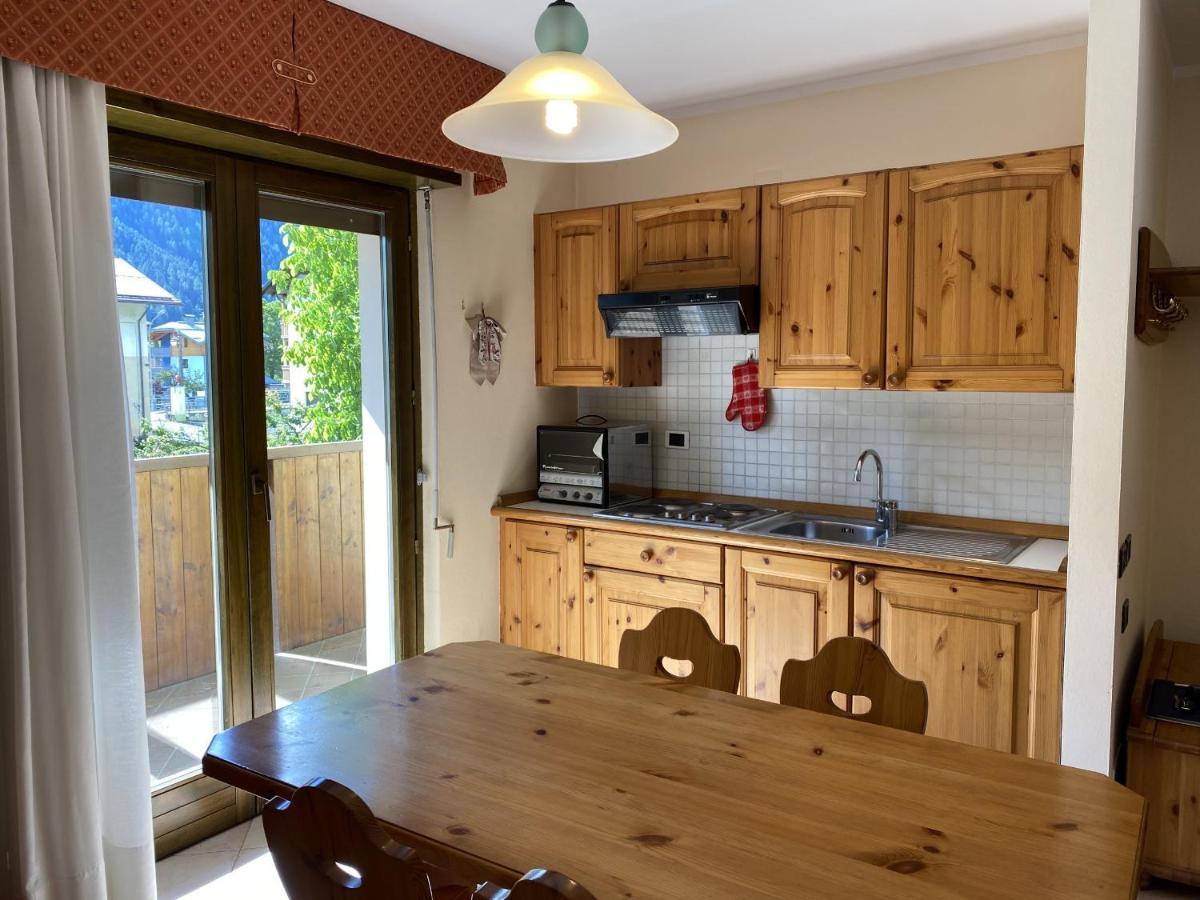 Condominio Gaiolin Giustino Exteriör bild