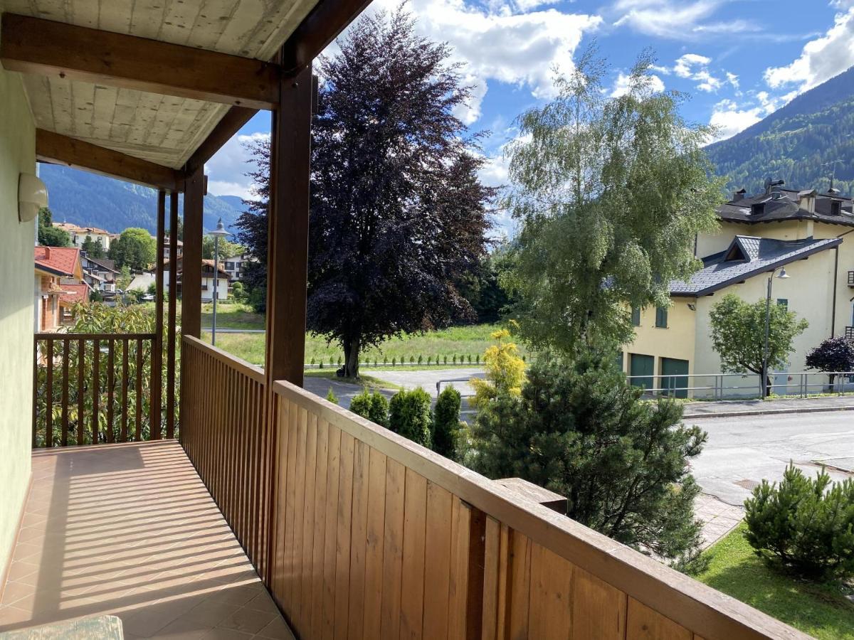 Condominio Gaiolin Giustino Exteriör bild