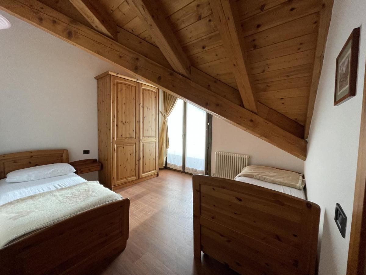 Condominio Gaiolin Giustino Exteriör bild
